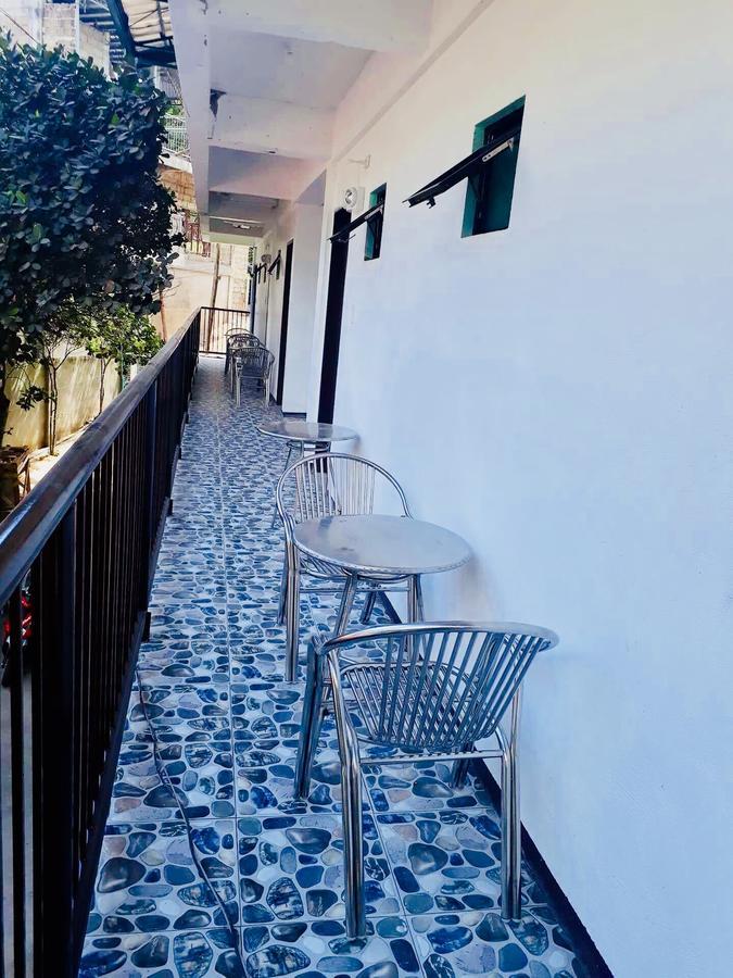 Ahras Place Coron Bagian luar foto