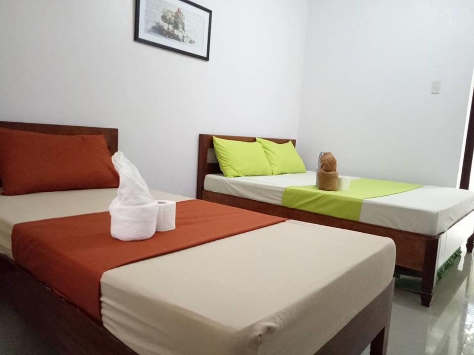 Ahras Place Coron Bagian luar foto