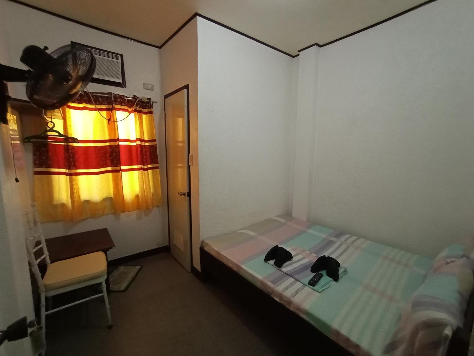 Ahras Place Coron Bagian luar foto